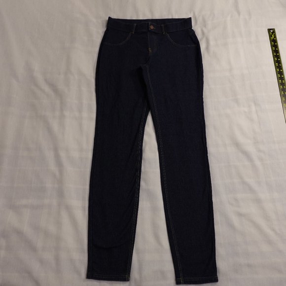 HUE Pants - Hue Essential Denim Leggings women's size medium dark wash blue BB227